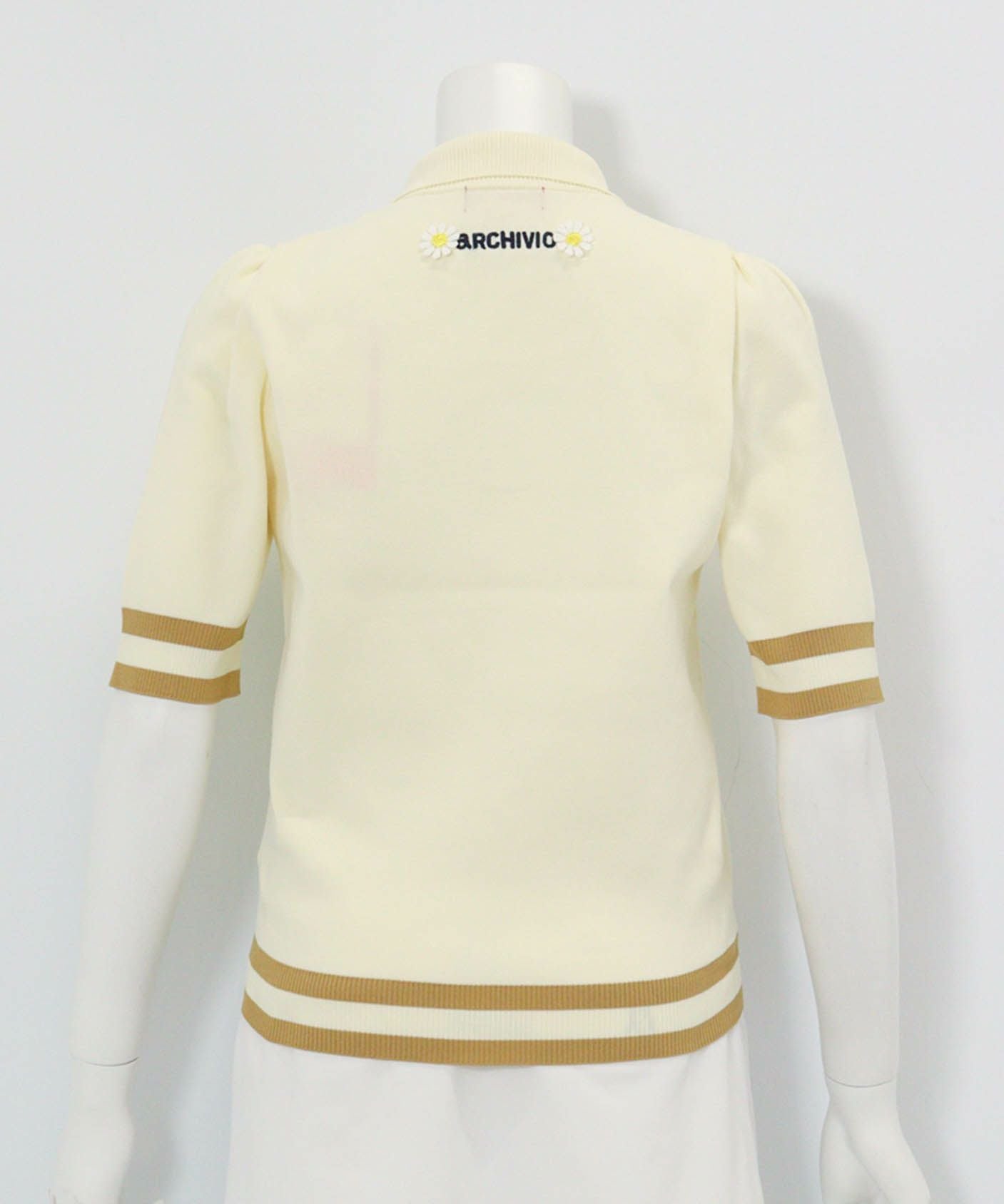 マーガレットニットポロシャツ(アイボリー)後ろ