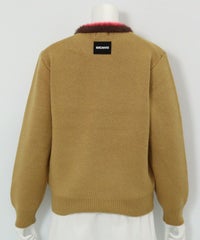 黒ヒョウジャガードニット(キャメル)後ろ