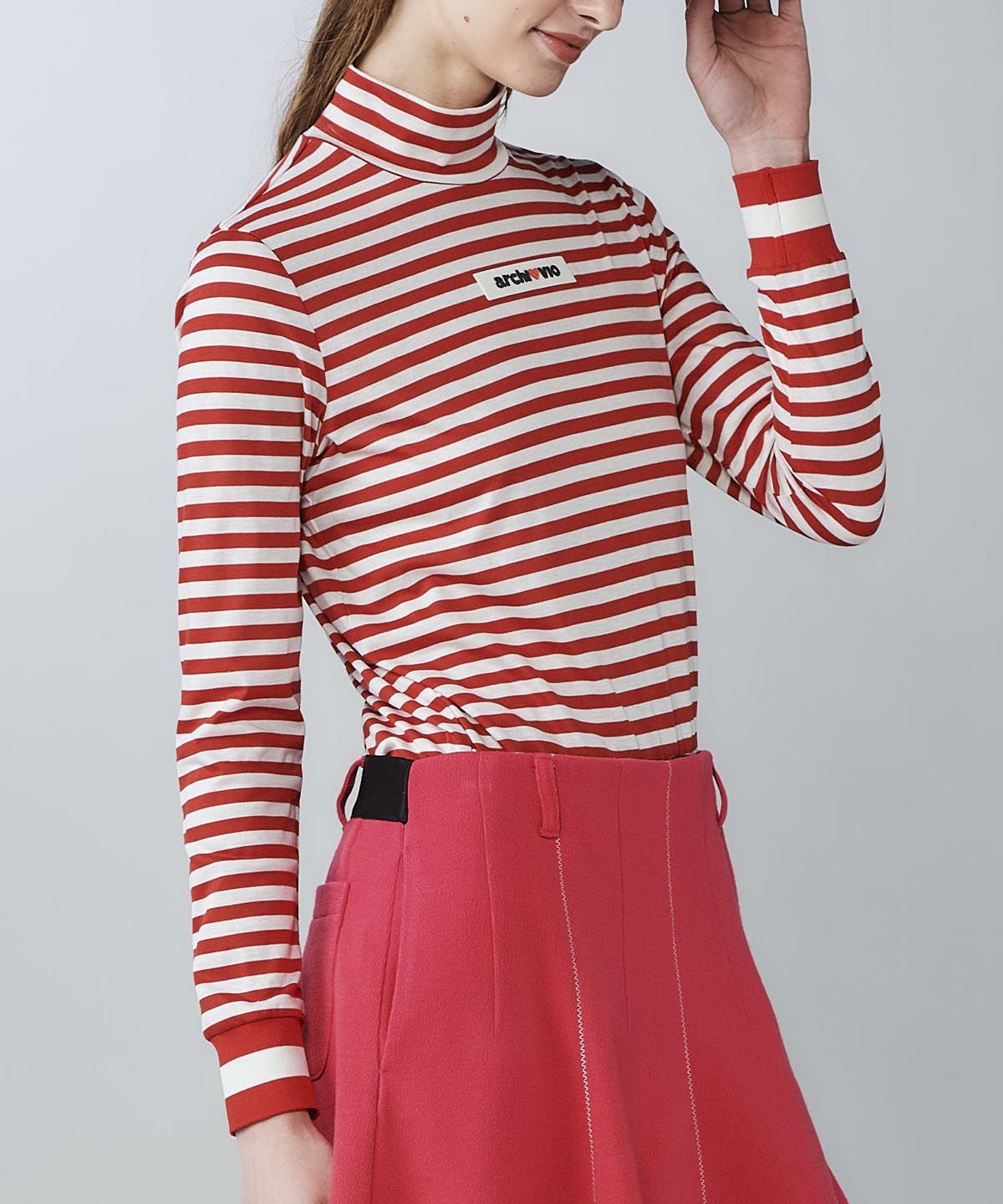 モデル着用画像（レッド）