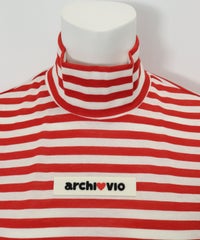 首元アップ部分（レッド）