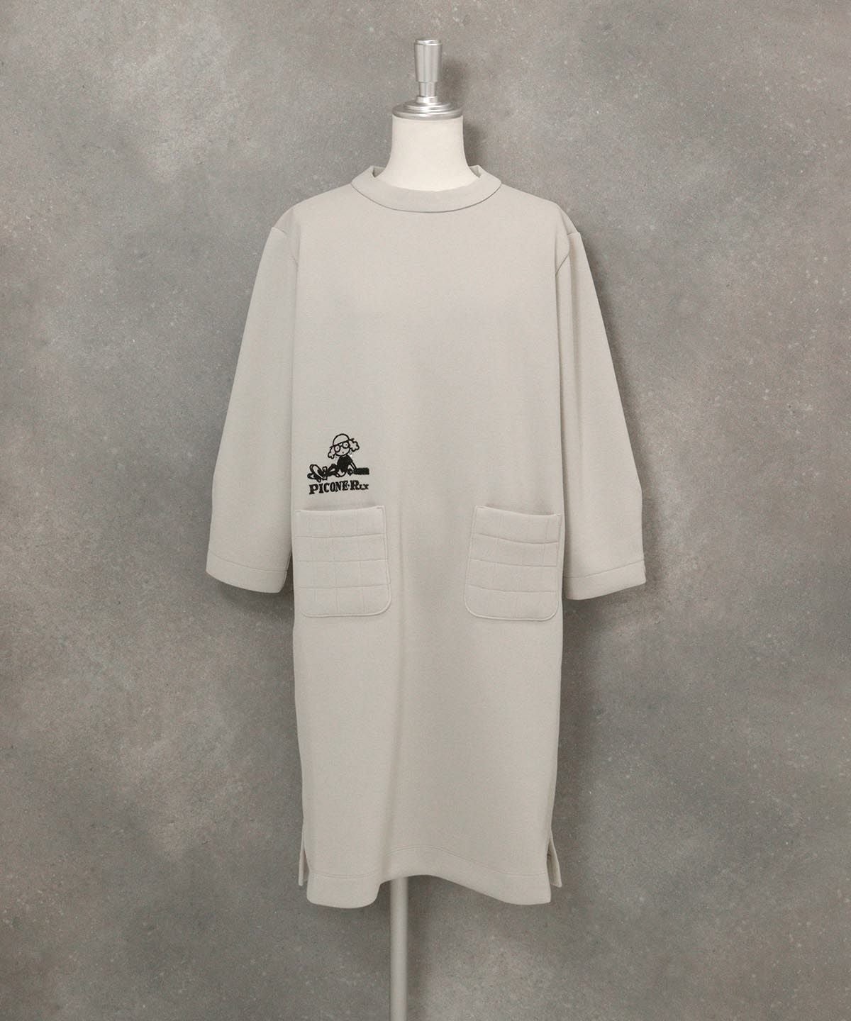 キルトポケット七分袖ワンピース(ライトグレー)前