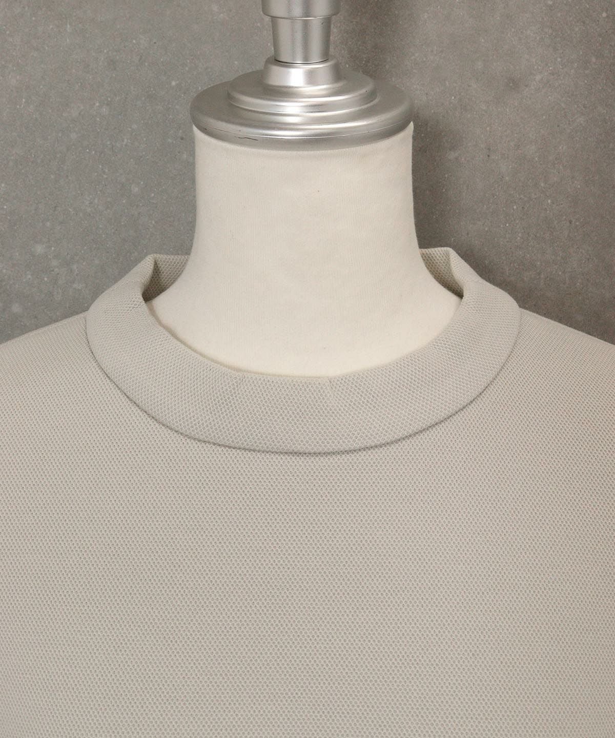 首元(ライトグレー)