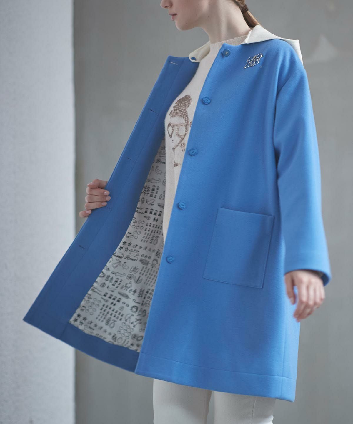 モデル着用カタログ画像（ライトブルー）