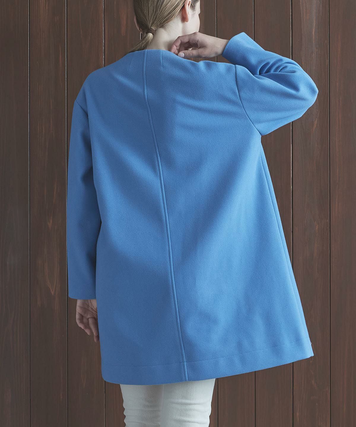 モデル着用カタログ画像（ライトブルー）