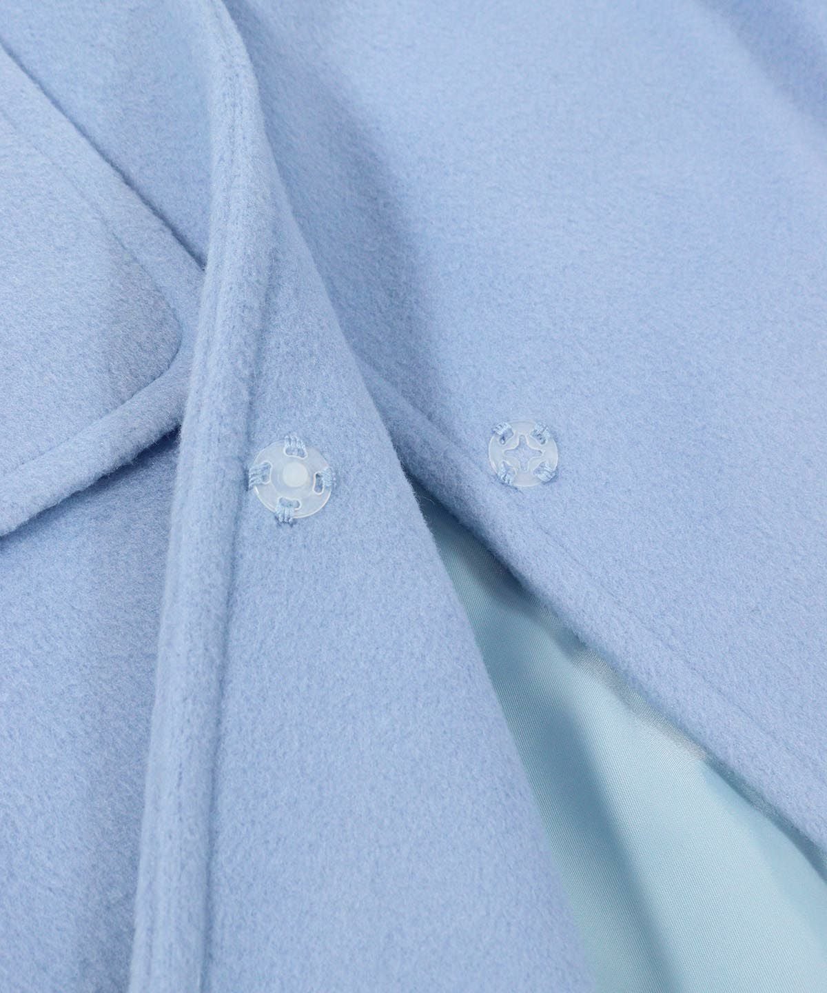 ボタン部分（ライトブルー）