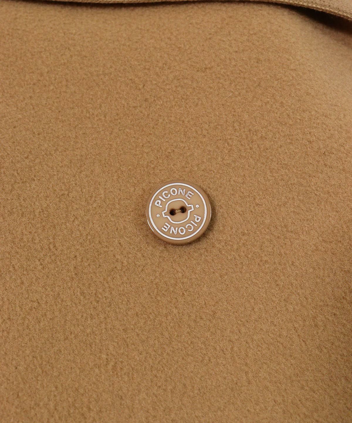 ボタン部分（キャメル）