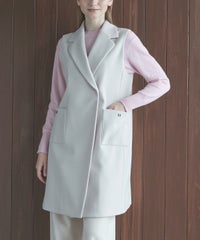 モデル着用カタログ画像（ベージュ）