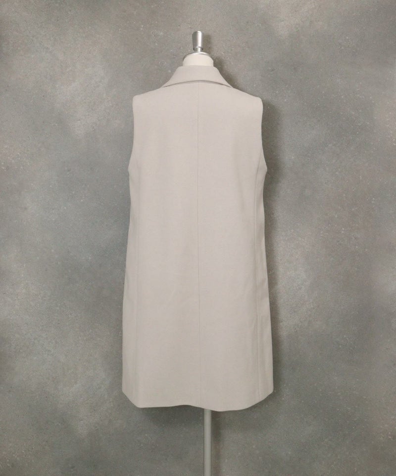 ウールライクロングベスト後ろ（ベージュ）