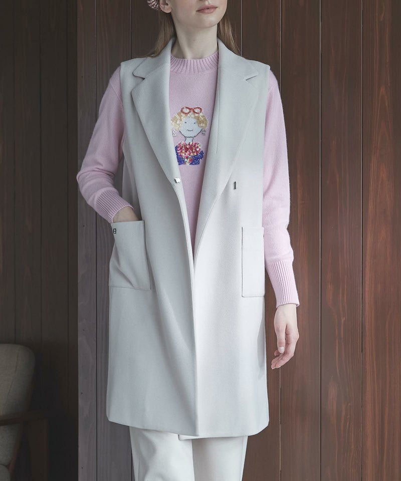 モデル着用カタログ画像（ベージュ）