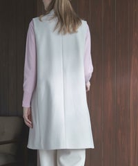 モデル着用カタログ画像（ベージュ）