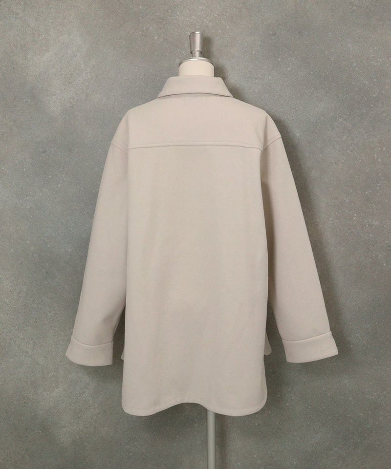 ウールライク保温ジャケット後（ベージュ）