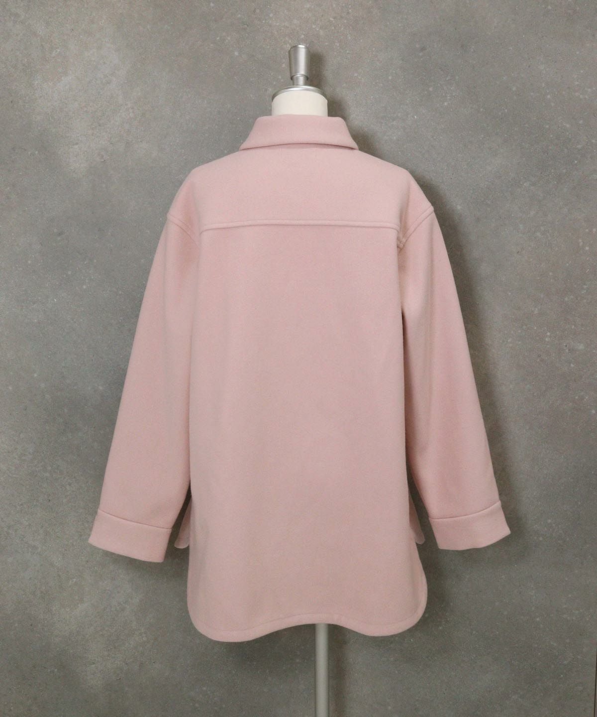 ウールライク保温ジャケット後（ピンク）