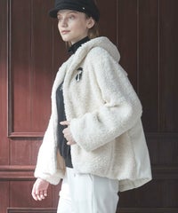 モデル着用カタログ画像（ホワイト）