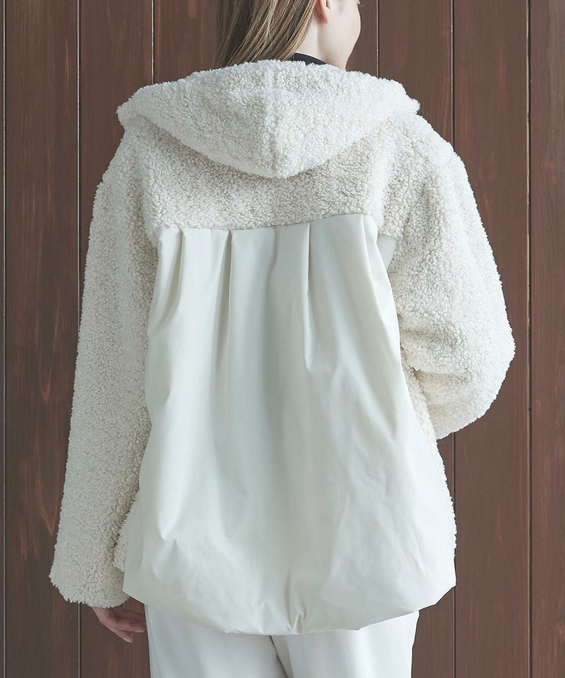 モデル着用カタログ画像（ホワイト）