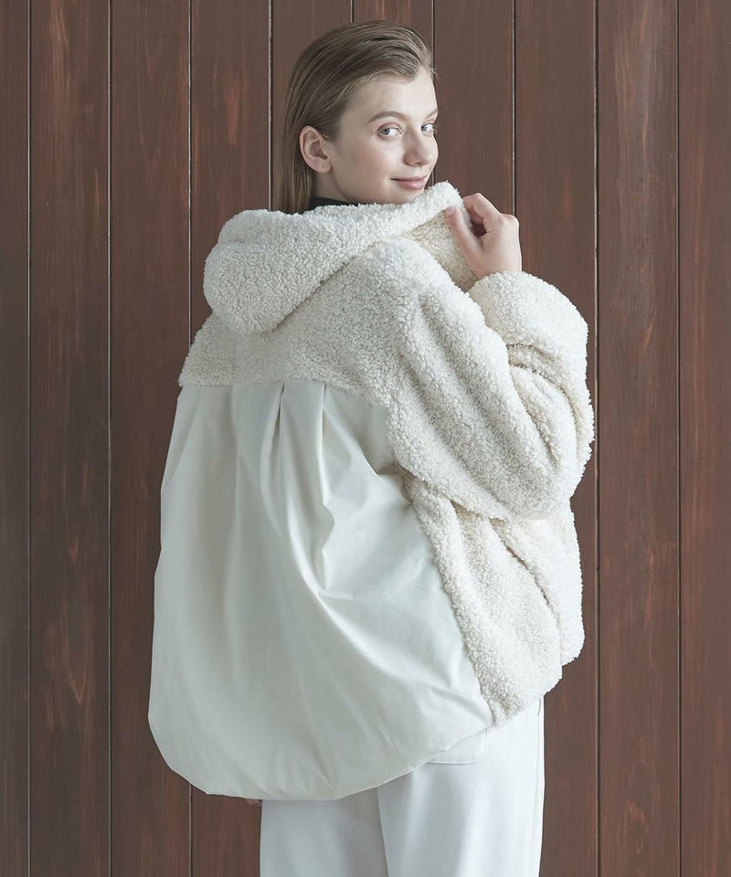 モデル着用カタログ画像（ホワイト）