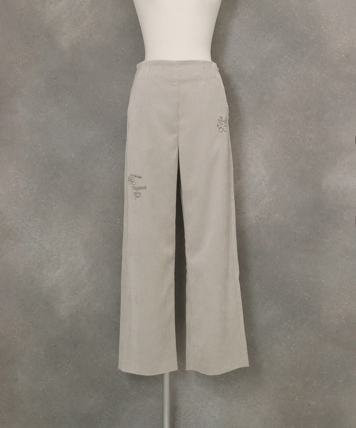 コーデュロイ刺繍ワイドパンツ（ベージュ）