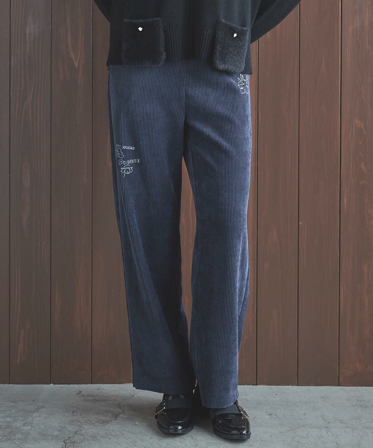 モデル着用カタログ画像（ネイビー）