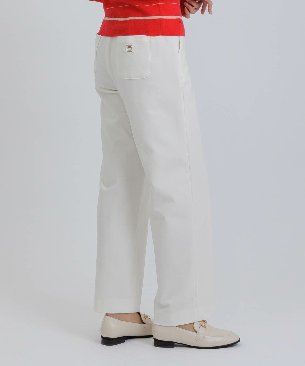 モデル着用画像（ホワイト）