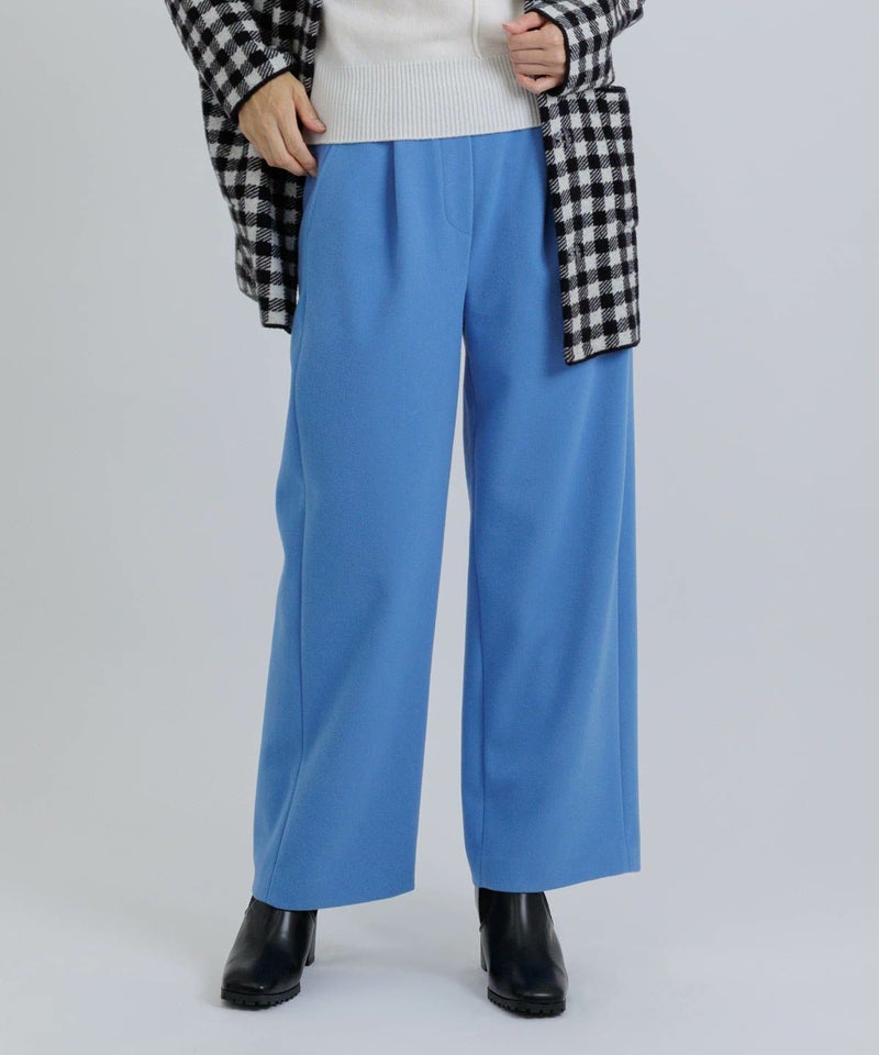 モデル着用画像（ライトブルー）