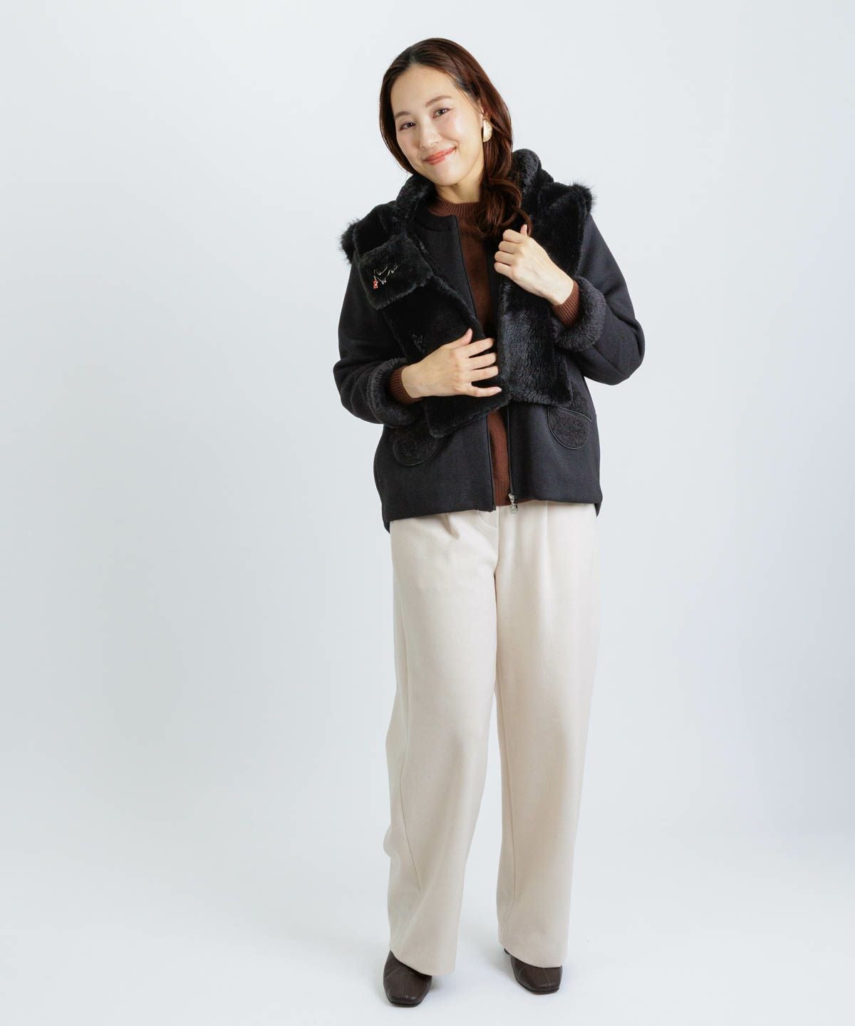 モデル着用画像（ベージュ）