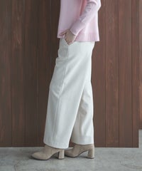 モデル着用画像（ベージュ）