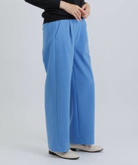 モデル着用画像（ライトブルー）