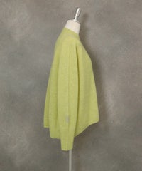 ヤク100％ハイネックニット横（イエロー）