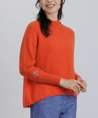 モデル着用画像（オレンジ）