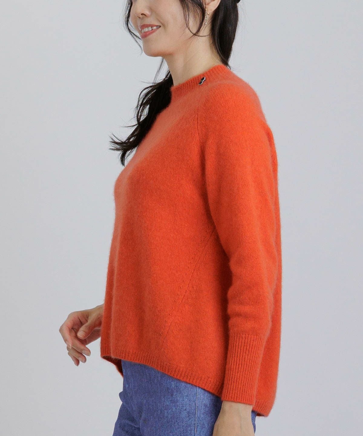モデル着用画像（オレンジ）