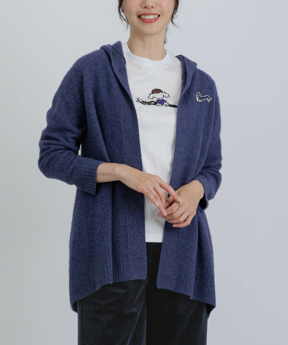 モデル着用画像（ネイビー）