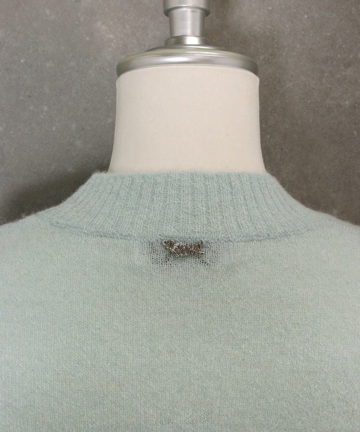 首元部分後（ライトブルー）