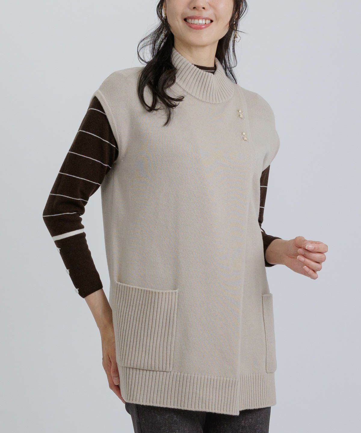 モデル着用画像（ベージュ）