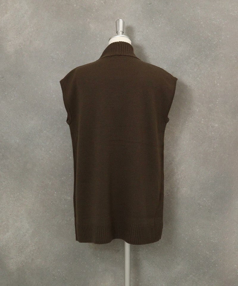 ウール100％チュニック丈ニットベスト後（ブラウン）
