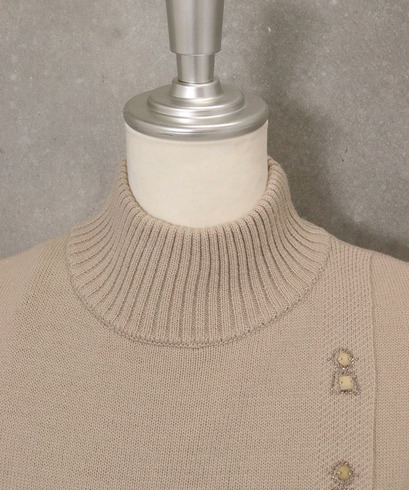 首元部分（ベージュ）