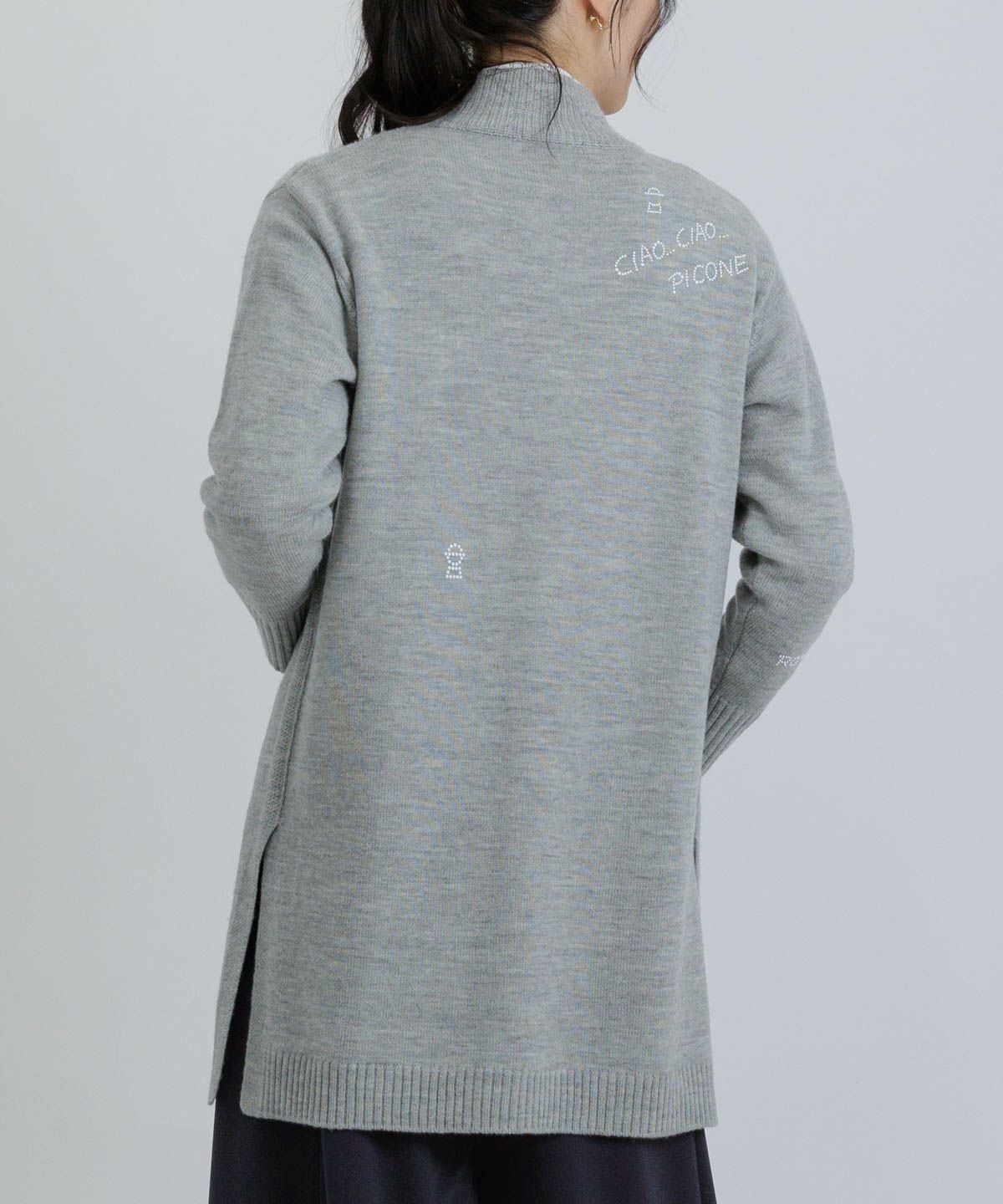 モデル着用画像（ライトグレー）