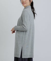 モデル着用画像（ライトグレー）