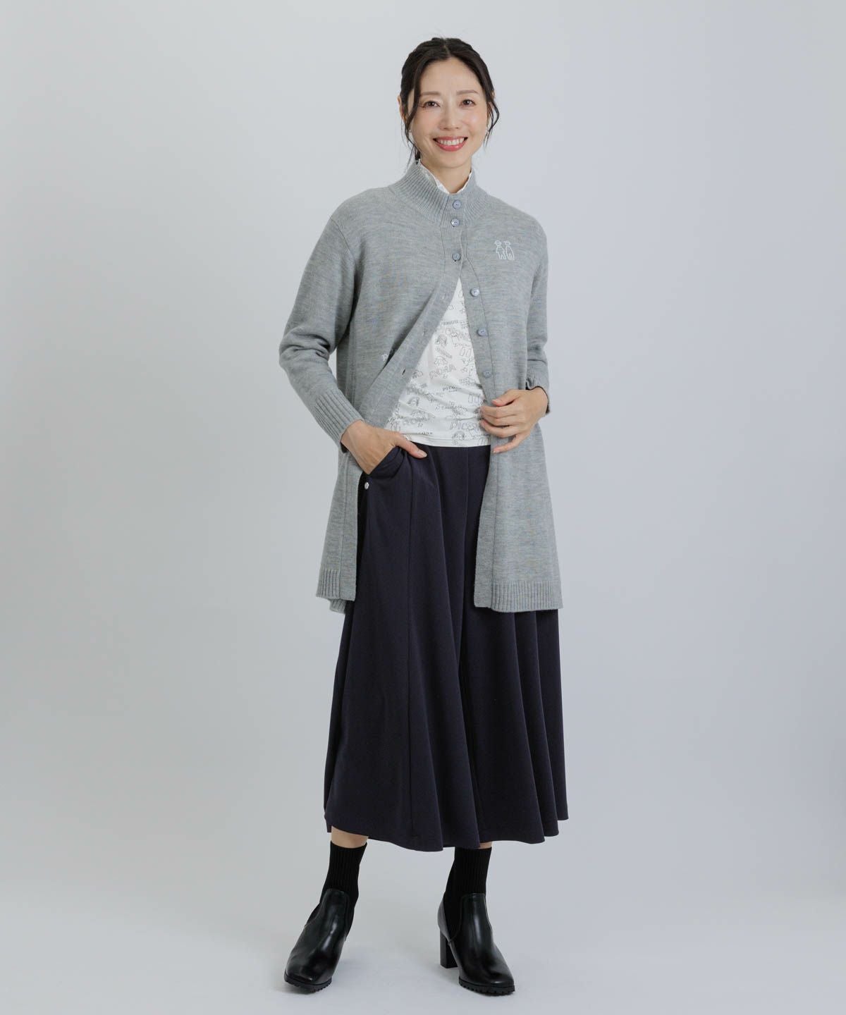 モデル着用画像（ライトグレー）