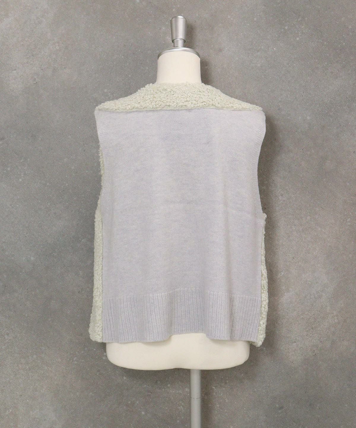 ボア×ニット切替ベスト後（ライトグリーン）