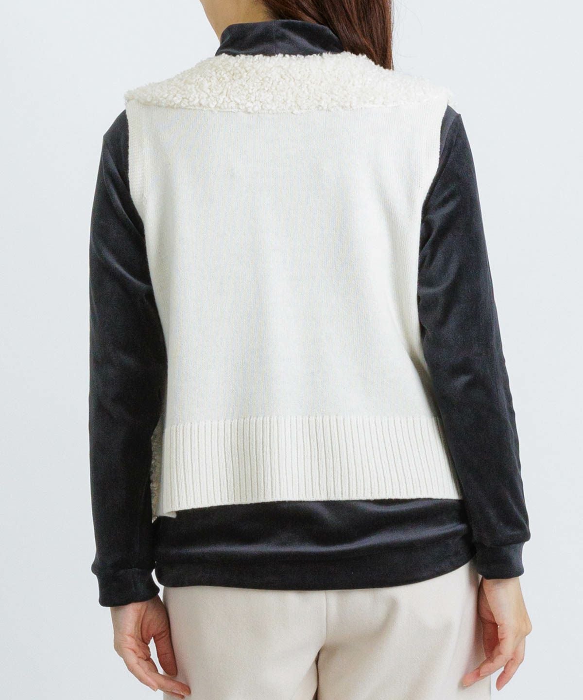 モデル着用画像（ホワイト）