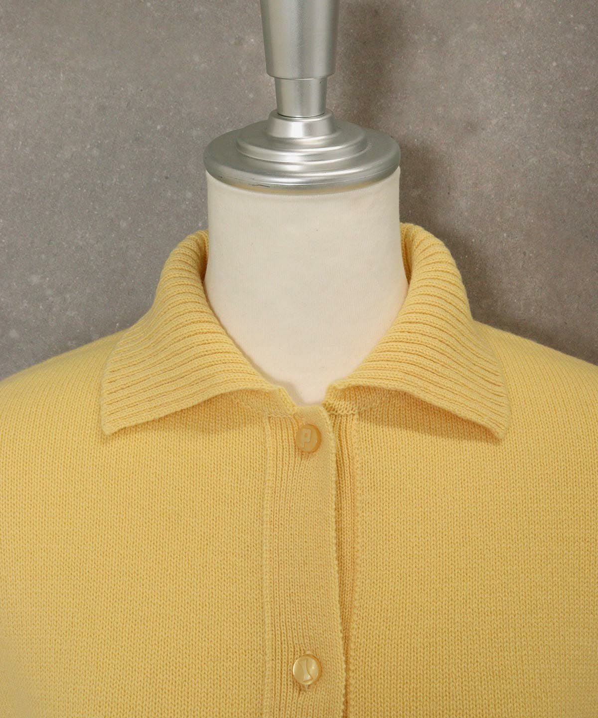 襟元部分（イエロー）