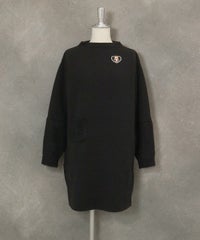 袖口切替ニットワンピース（ブラック）