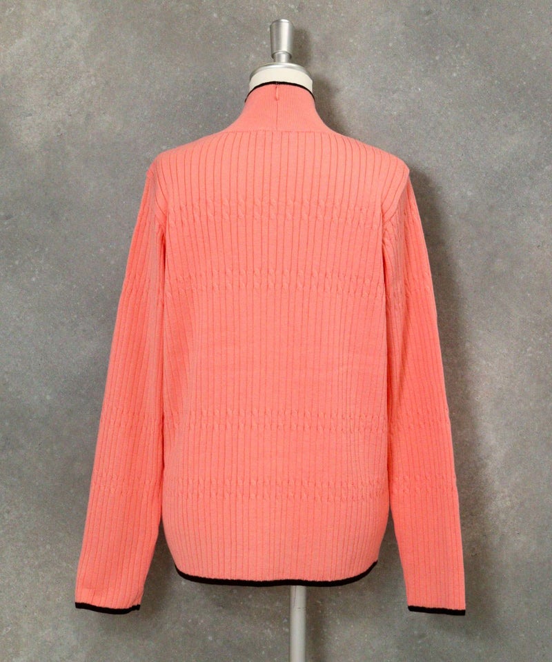 リブケーブルハイネックニット後（オレンジ）