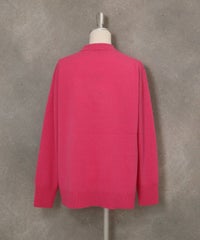 カシミヤ100％ジャガードイラストニット後（ピンク）