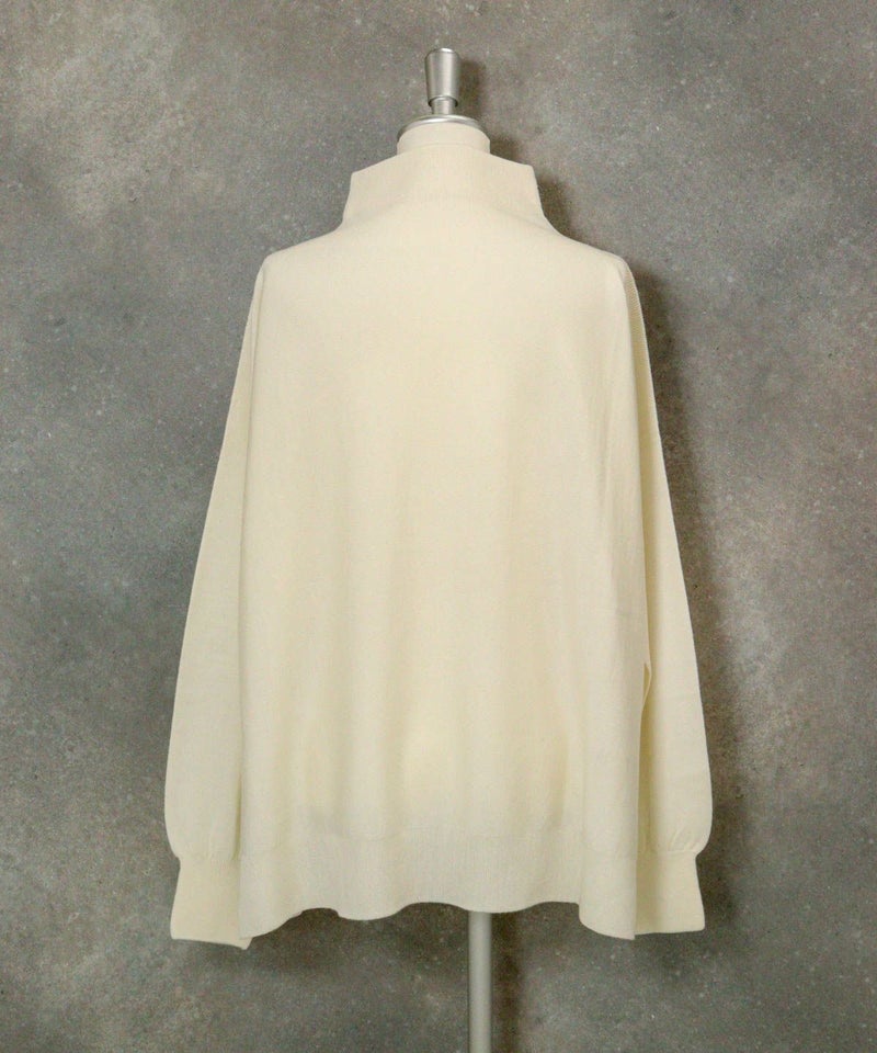 ウール100％ポイントストーンニット後（ホワイト)