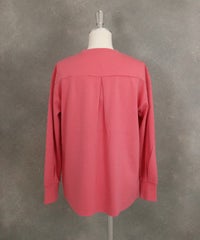 UV冷感ポンチプルオーバー後ろ(ピンク）