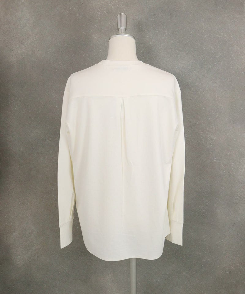 UV冷感ポンチプルオーバー後ろ(ホワイト）