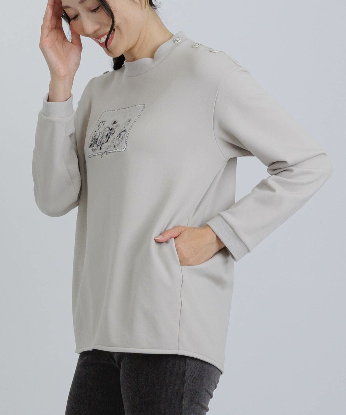 モデル着用画像（ライトグレー）