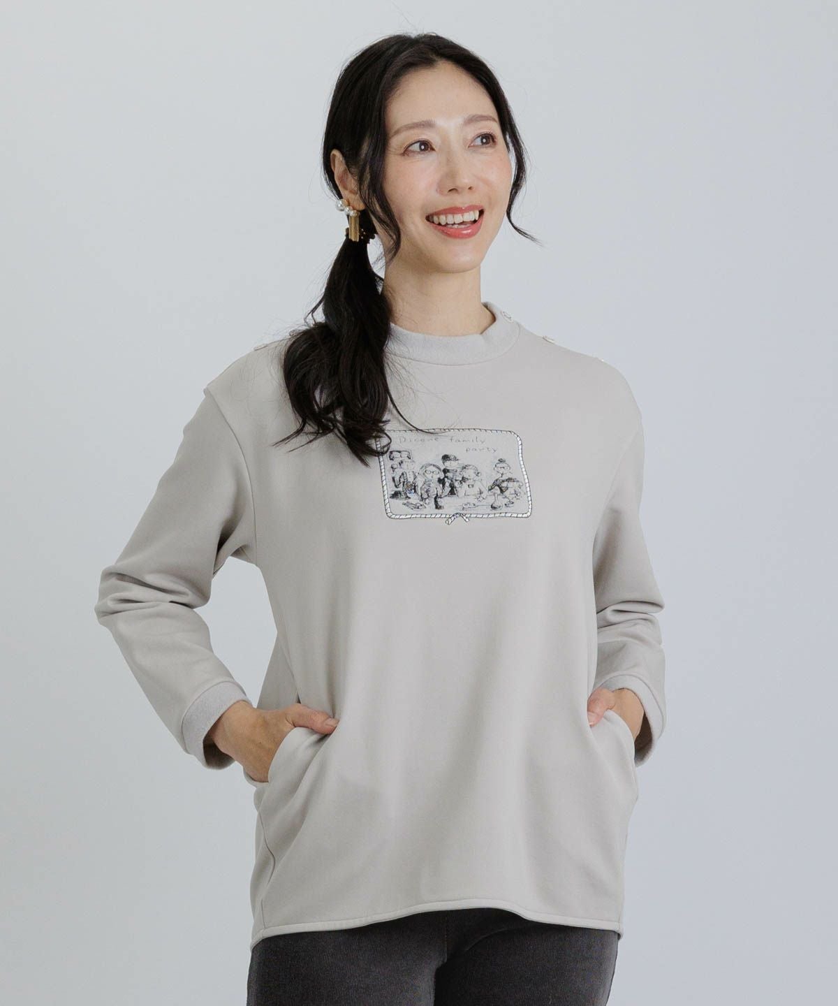 モデル着用画像（ライトグレー）