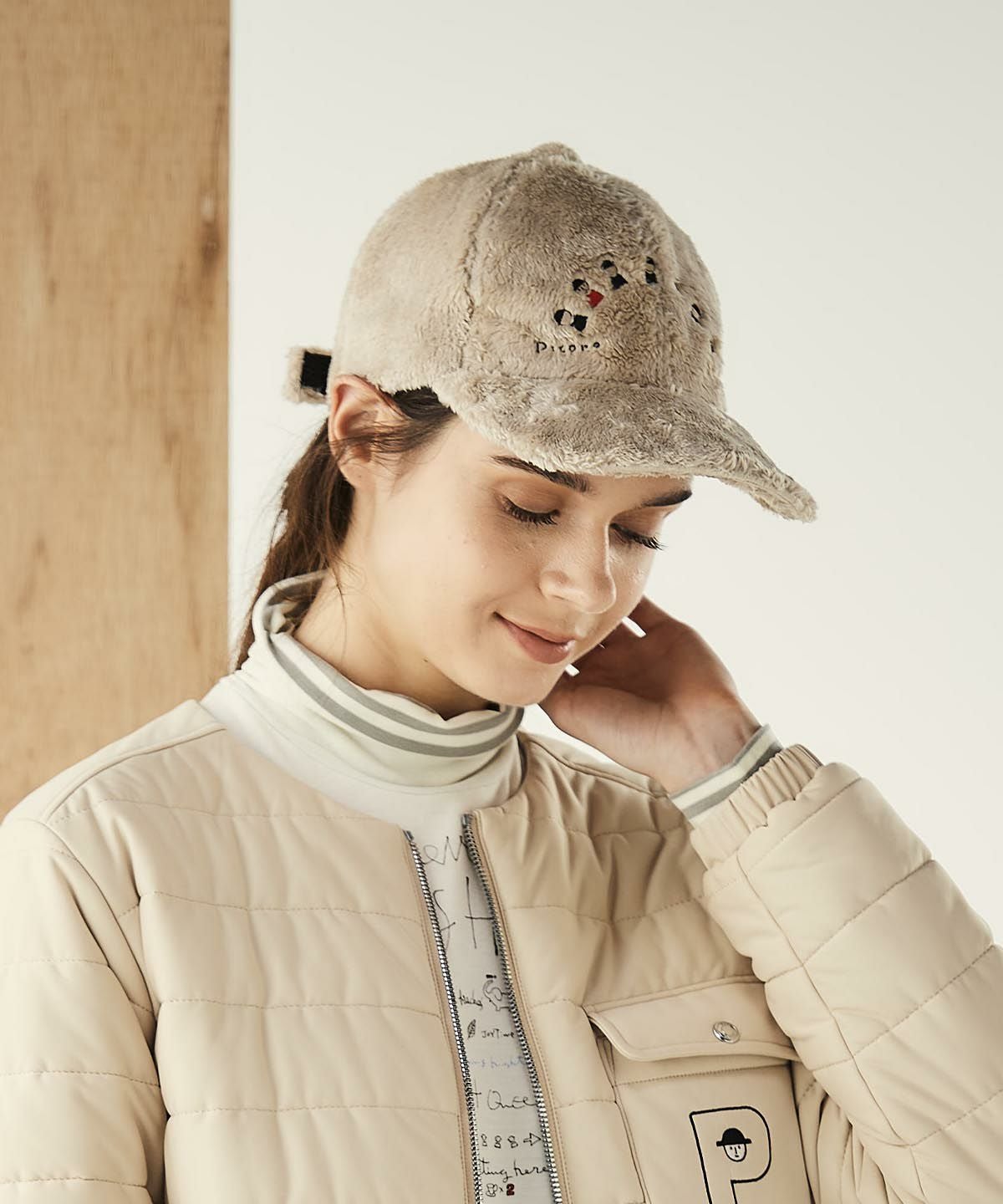 モデル着用画像（ベージュ）