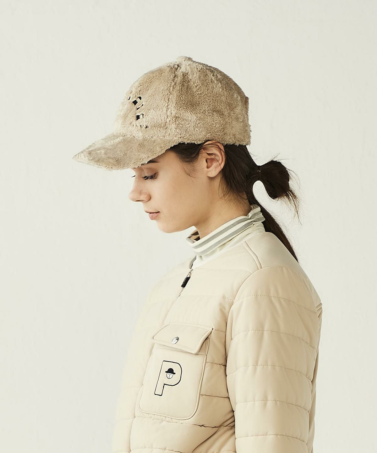 モデル着用画像（ベージュ）